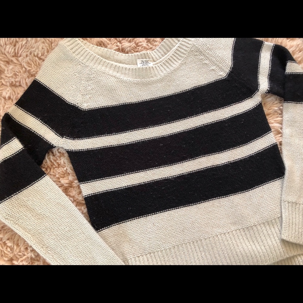 Striped sweater - Picture 2 of 3
